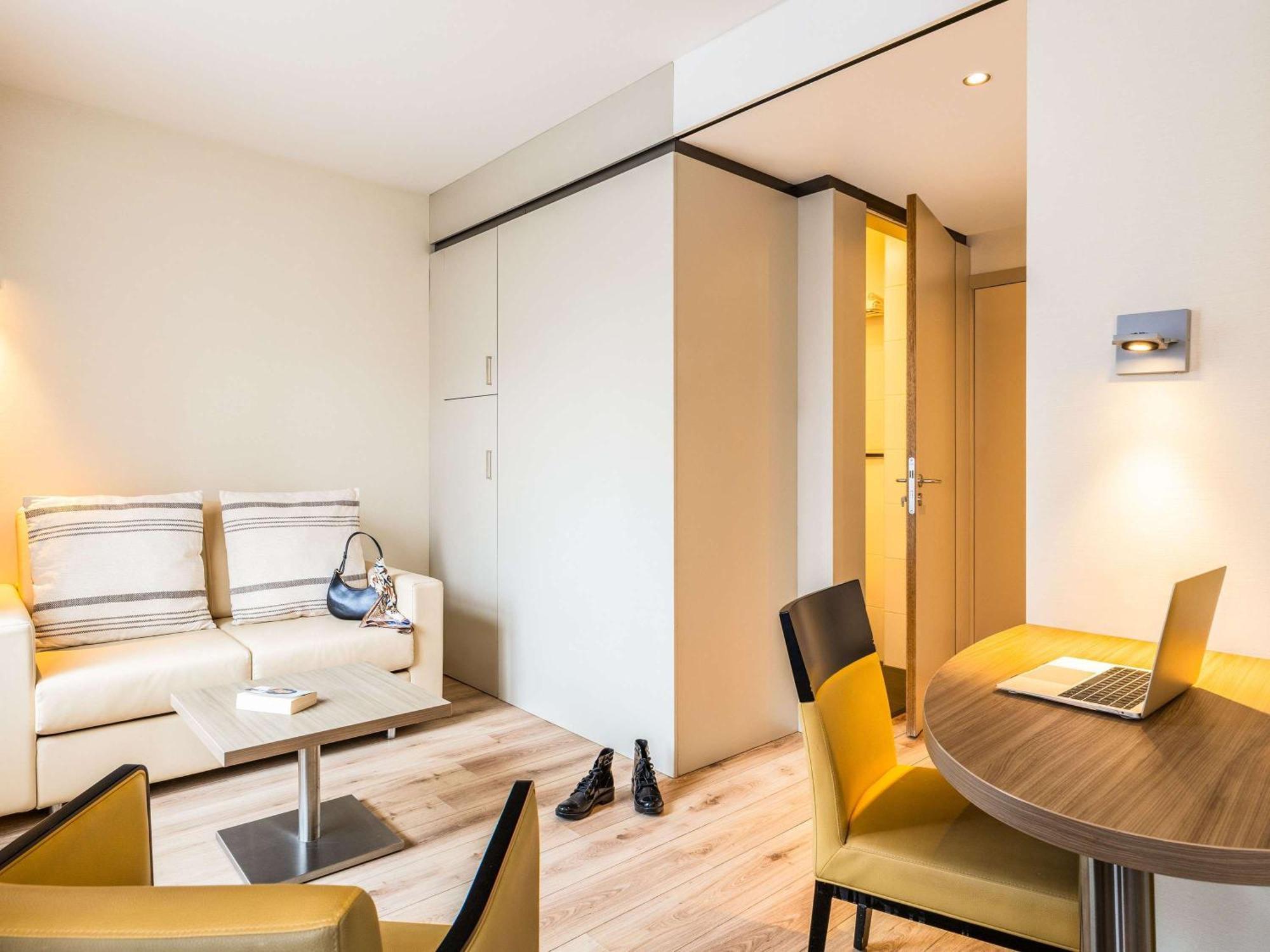 ibis Styles Hotel Brussels Centre Stéphanie Saint-Gilles Exterior foto