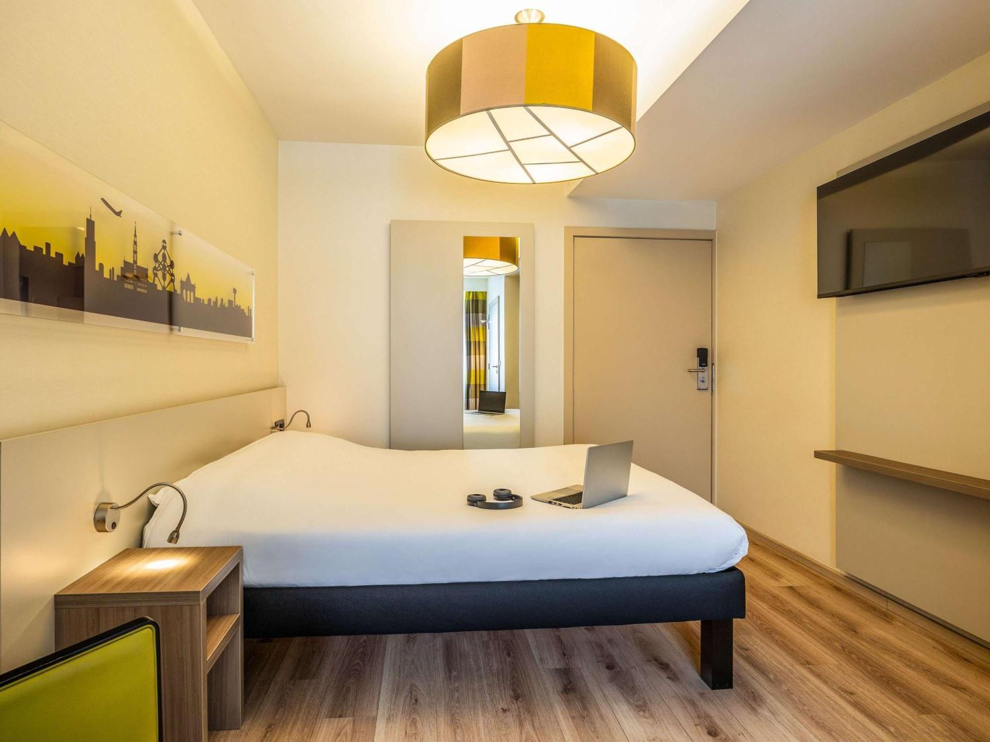 ibis Styles Hotel Brussels Centre Stéphanie Saint-Gilles Exterior foto